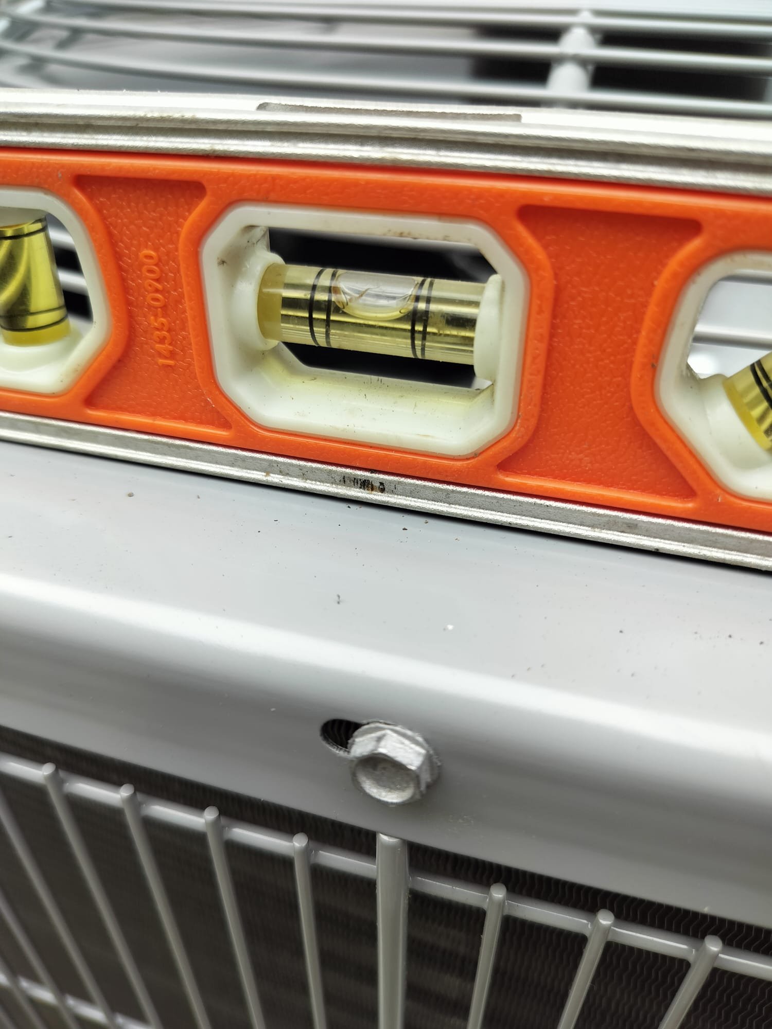 HVAC Unit Leveling – Precision at Work