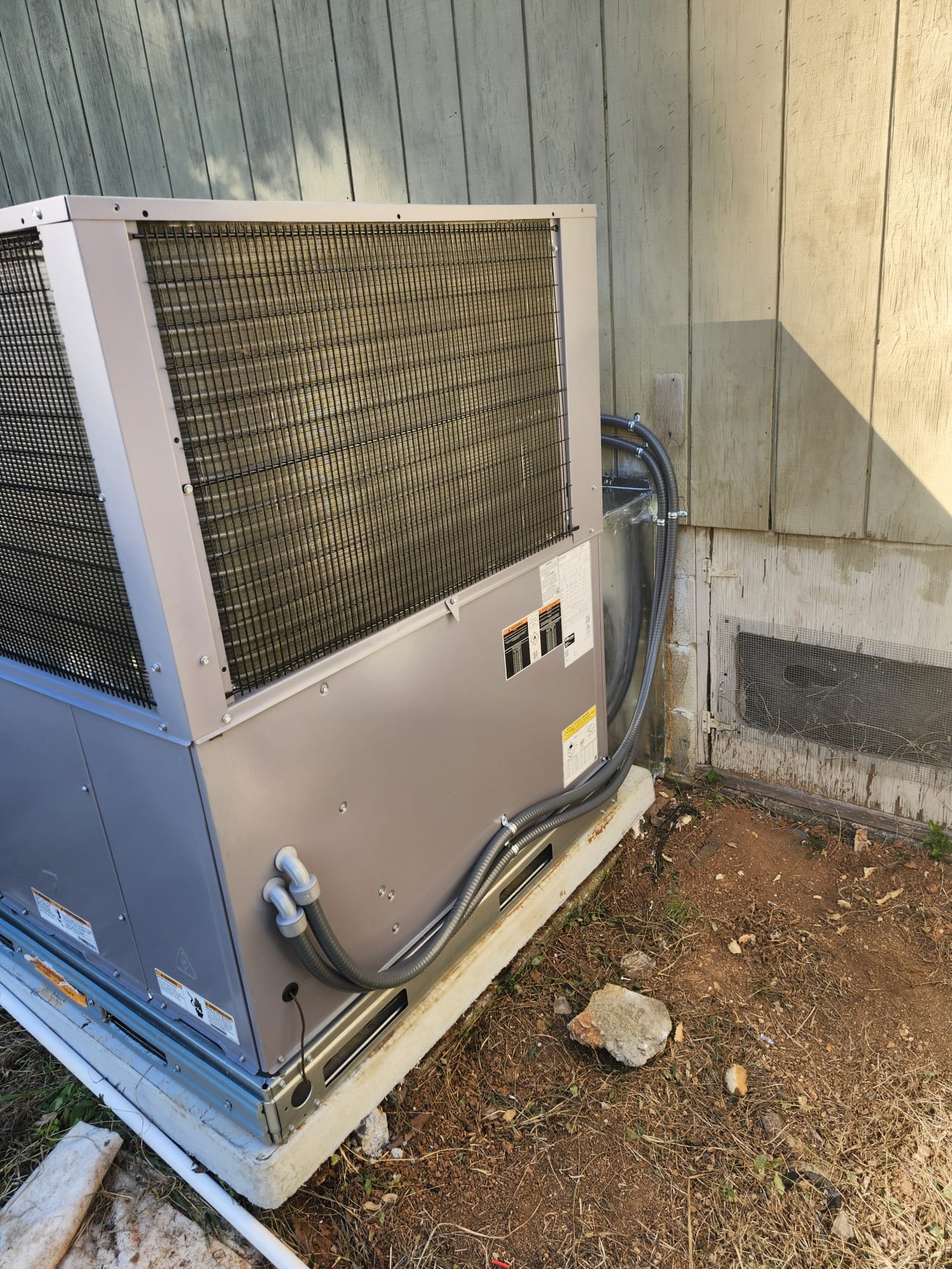 Enhancing Home Comfort: A Knoxville HVAC Installation Story