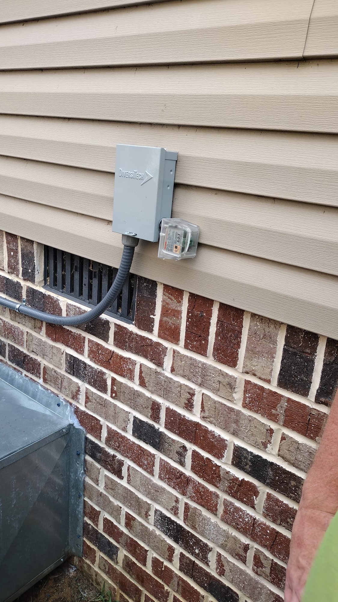 Professional Electrical Disconnect and Controls