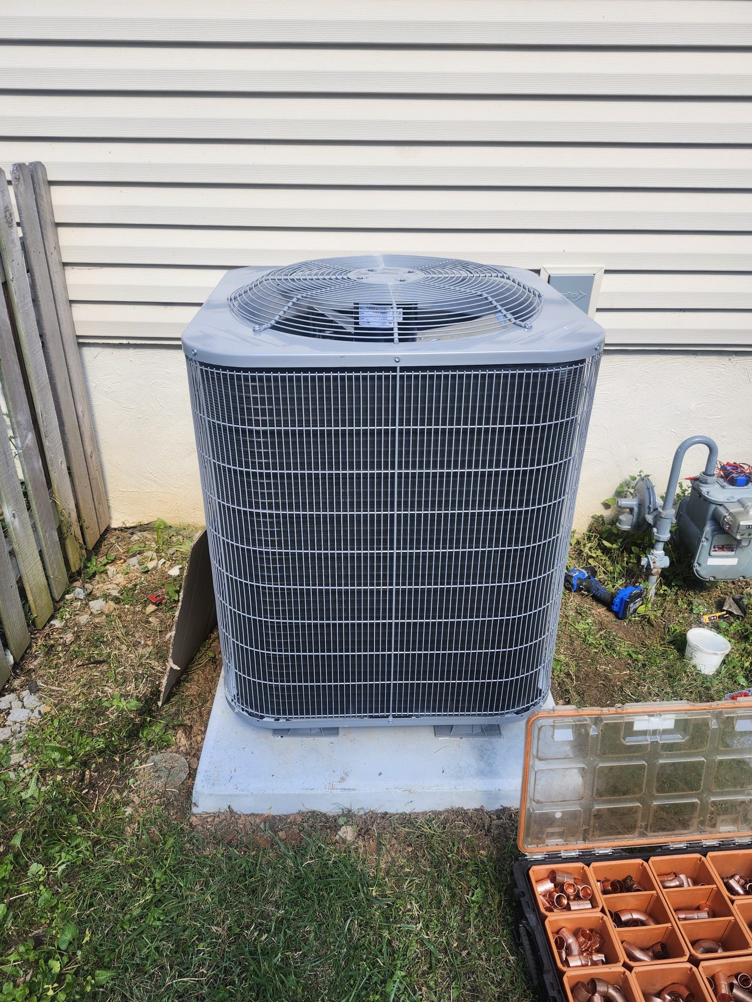 Condenser Unit with Installation Tools