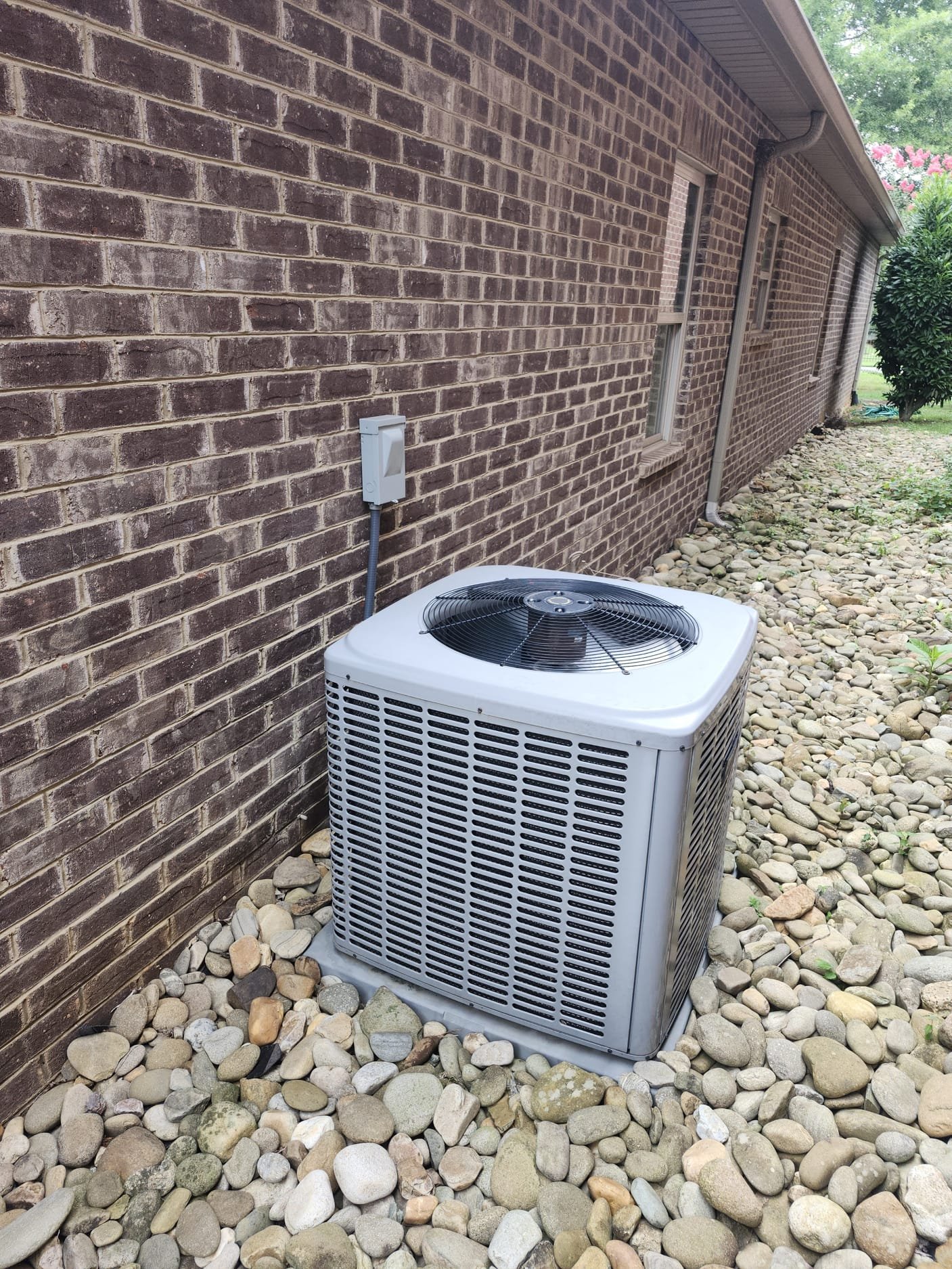 Battling the Heat: A Maryville Homeowner’s AC Replacement Journey