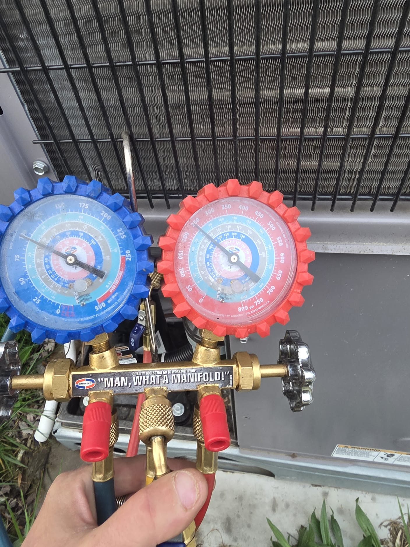 Manifold Gauges in Use