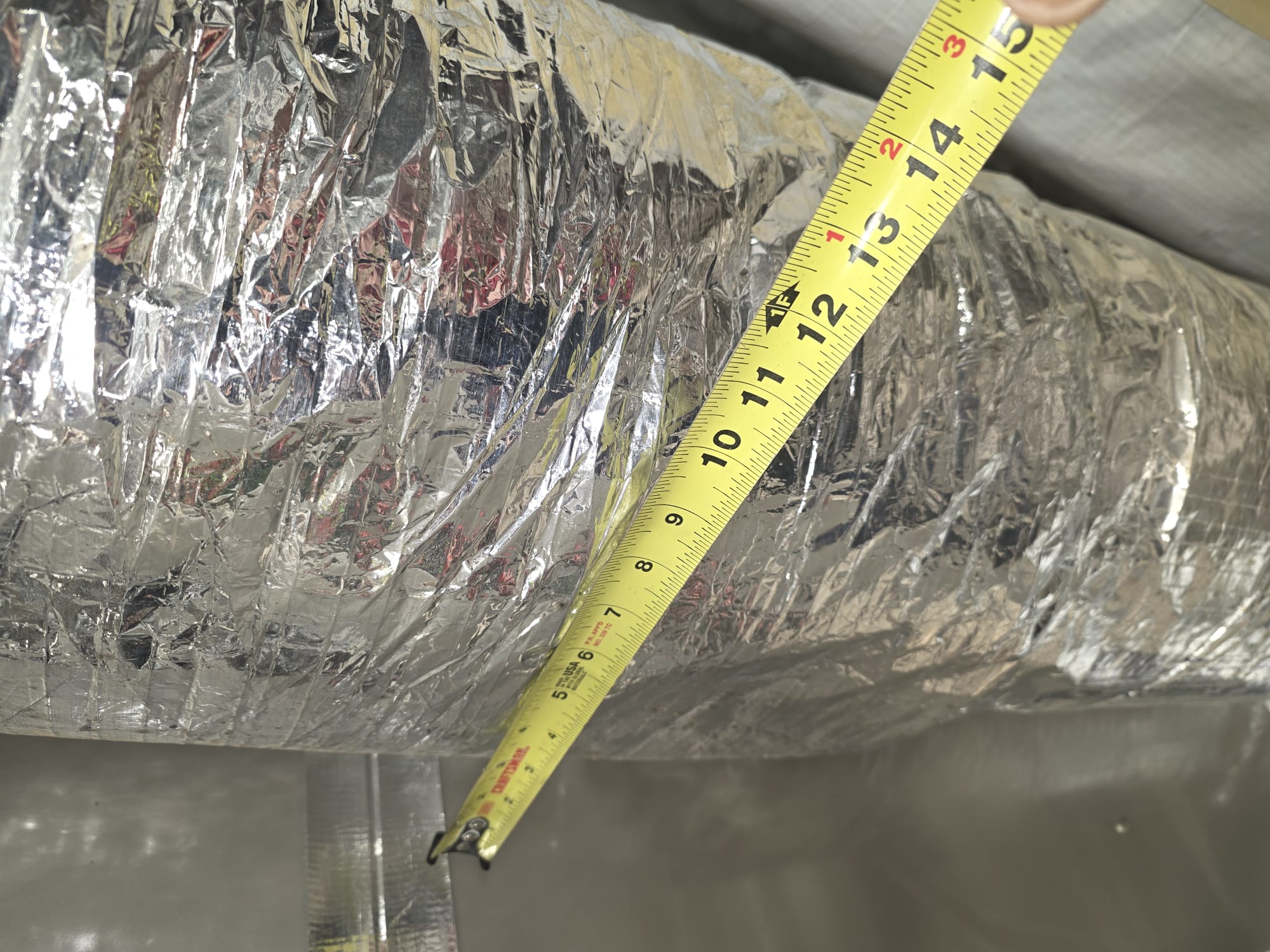 Measuring flexible duct diameter for proper airflow
